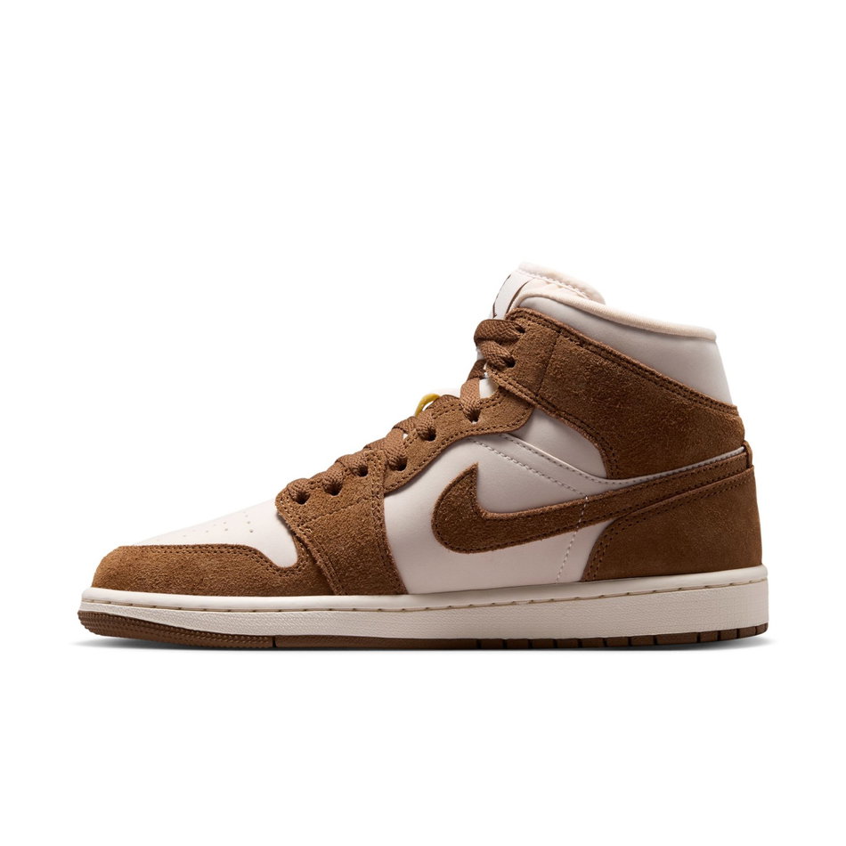 Air Jordan 1 Mid Kadın Basketbol Ayakkabısı