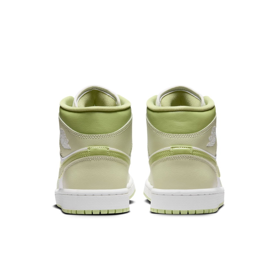 Air Jordan 1 Mid Kadın Basketbol Ayakkabısı