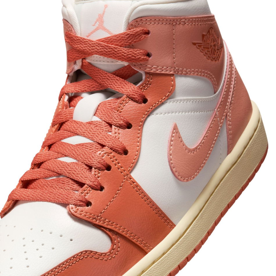 Air Jordan 1 Mid 'Madder Root' Kadın Basketbol Ayakkabısı