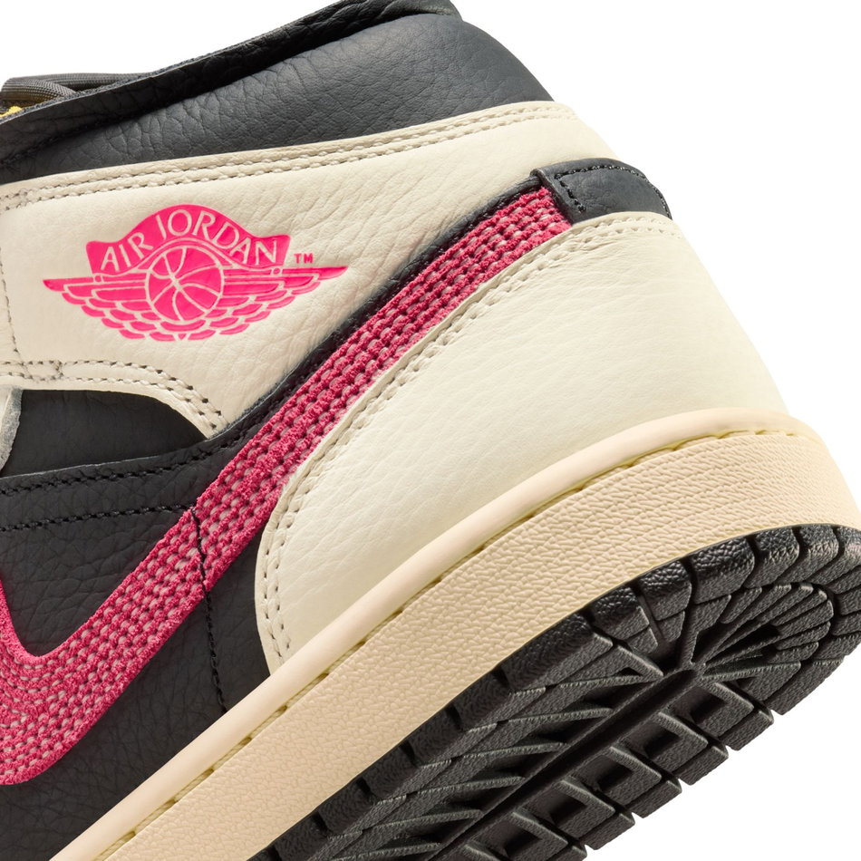 Air Jordan 1 Mid SE Edge Flight Club Kadın Basketbol Ayakkabısı
