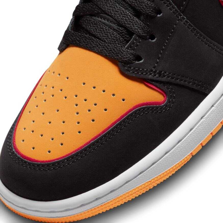 Air jordan 1 mid black and orange hotsell