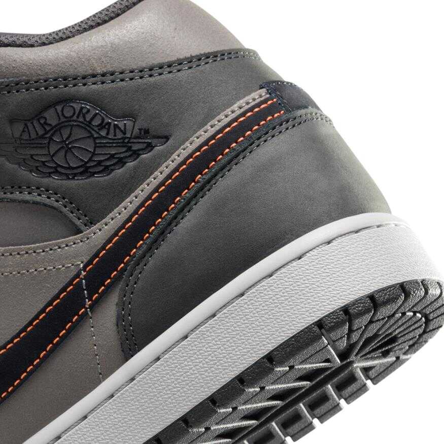 Air Jordan 1 Mid SE Erkek Basketbol Ayakkabısı