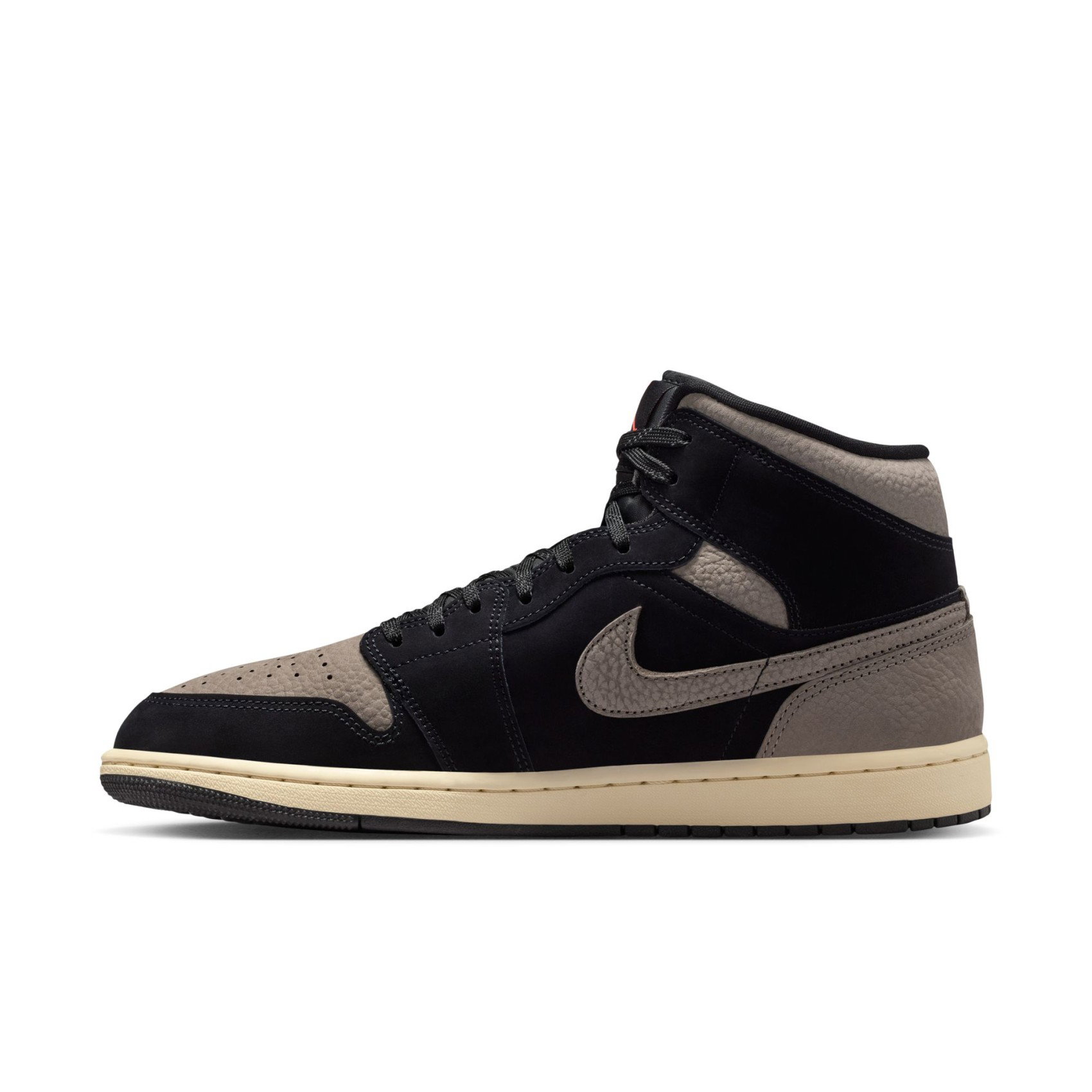 シューズ(男性用) Nike Air Jordan 1 Retro High 29.5 Nike Air Jordan 1 Mid SE Erkek Basketbol Ayakkabısı IB7110-002