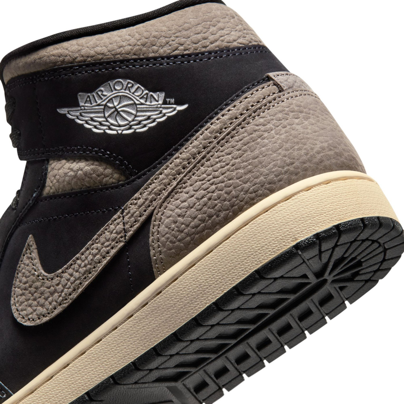 Nike Air Jordan 1 Mid SE Erkek Basketbol Ayakkabısı IB7110-002