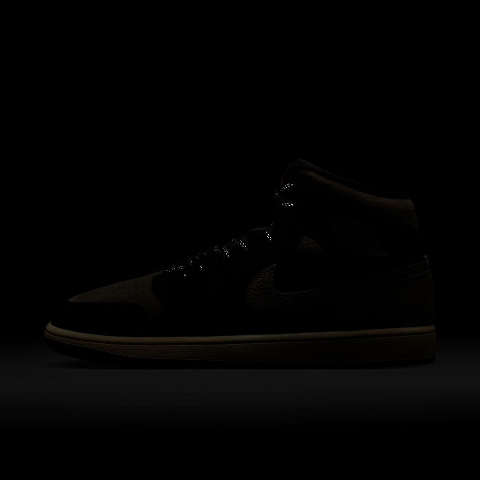 Air Jordan 1 Mid SE Erkek Basketbol Ayakkabısı
