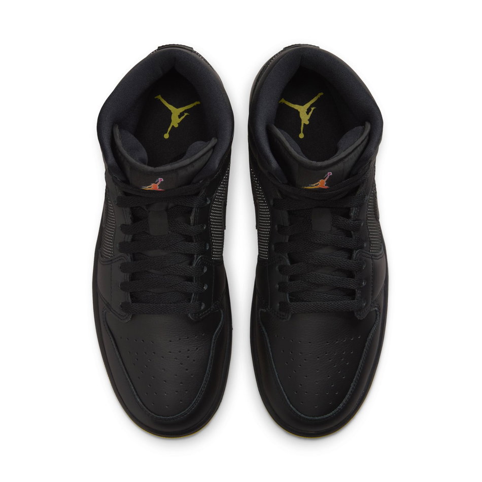 Air Jordan 1 Mid Se Erkek Basketbol Ayakkabısı