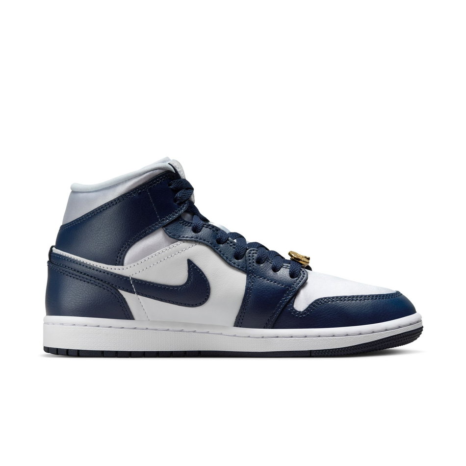 Air Jordan 1 Mid SE 'Football Grey' Kadın Basketbol Ayakkabısı