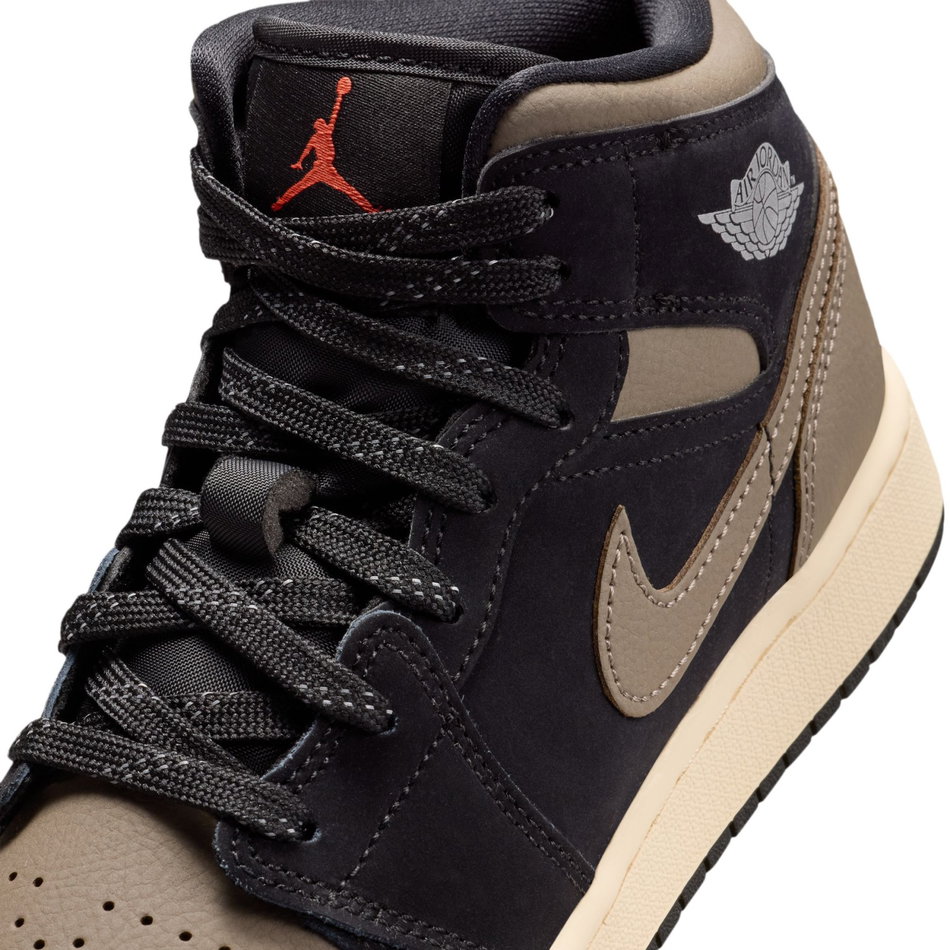 Air Jordan 1 Mid SE Gs Basketbol Ayakkabısı