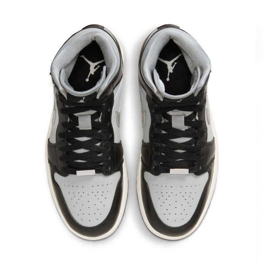 Air Jordan 1 Mid SE Kadın Basketbol Ayakkabısı