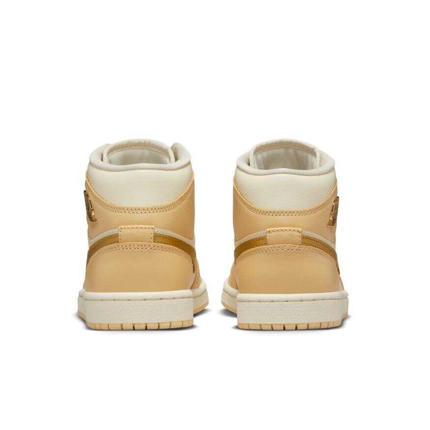 Air Jordan 1 Mid SE Kadın Basketbol Ayakkabısı