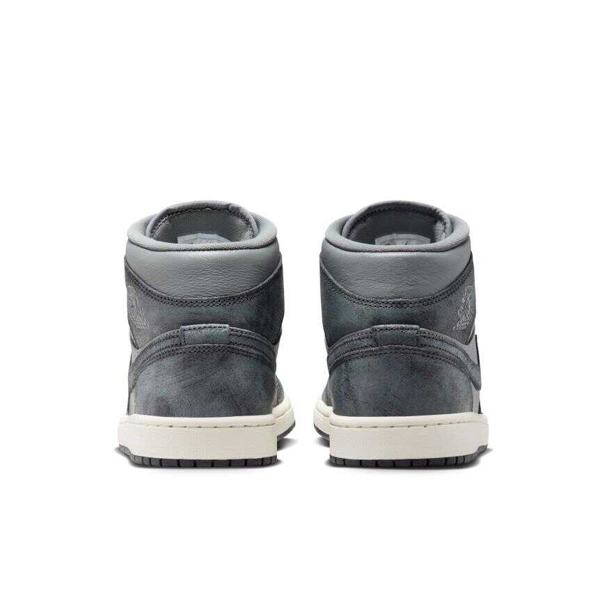 Air Jordan 1 Mid SE Kadın Basketbol Ayakkabısı