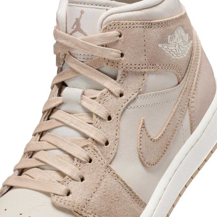 Air Jordan 1 Mid SE Kadın Basketbol Ayakkabısı