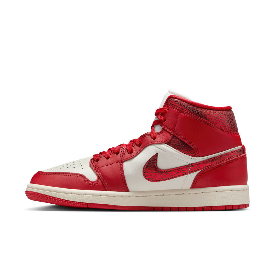 Air Jordan 1 Mid SE Kadın Basketbol Ayakkabısı