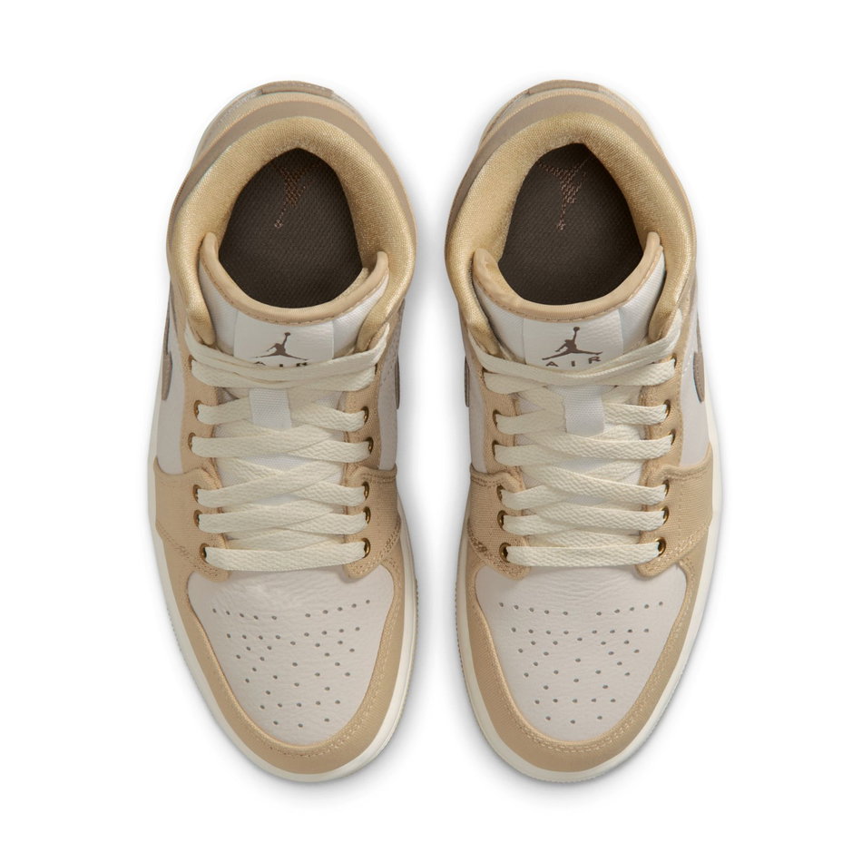 Air Jordan 1 Mid SE Kadın Basketbol Ayakkabısı
