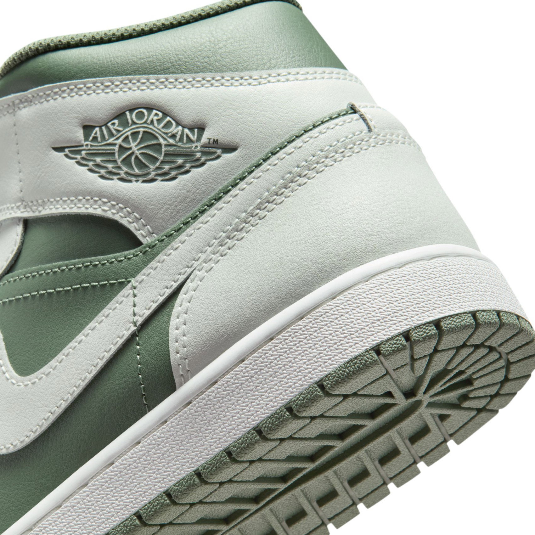 Nike Air Jordan 1 Mid 'Vintage Lichen' Erkek Basketbol Ayakkabısı