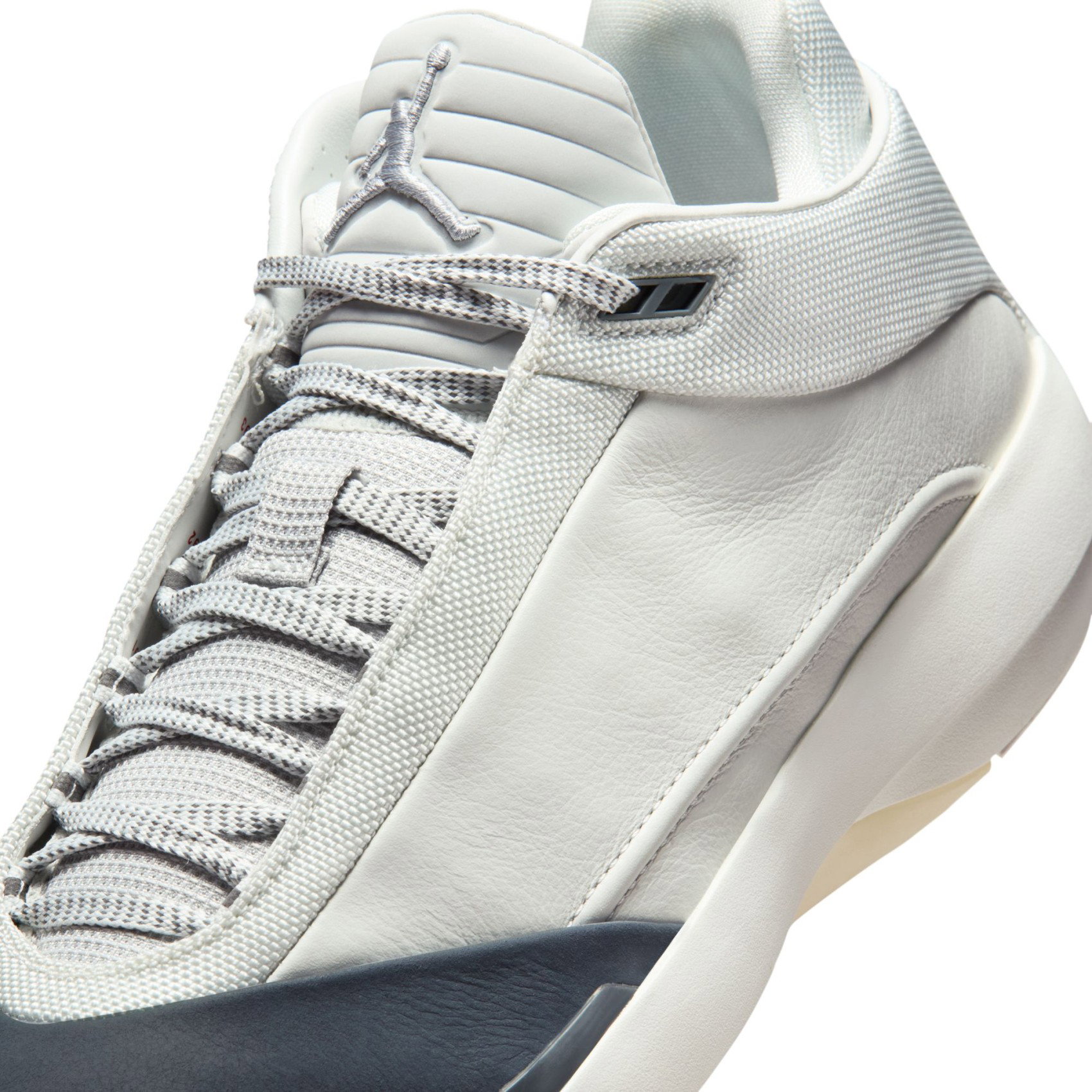 Nike Air Jordan 40 Erkek Basketbol Ayakkabısı HM9931-001