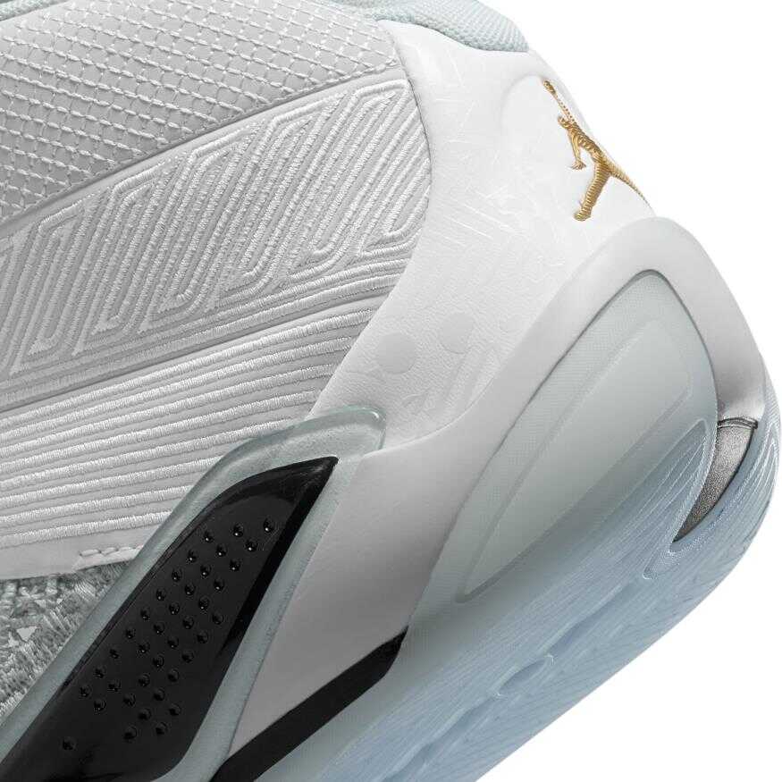 Air Jordan XXXVIII FIBA Erkek Basketbol Ayakkabısı