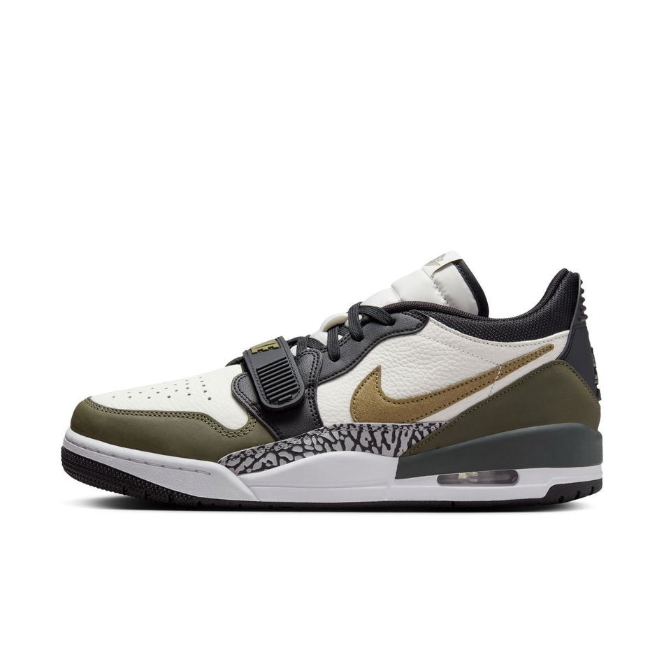 Air Jordan Legacy 312 Low Erkek Basketbol Ayakkabısı