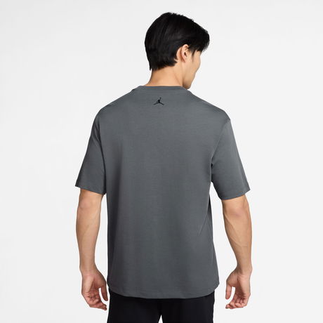 JORDAN - Jordan Brand Sneaker Patch SS Crew Erkek Tişört (1)