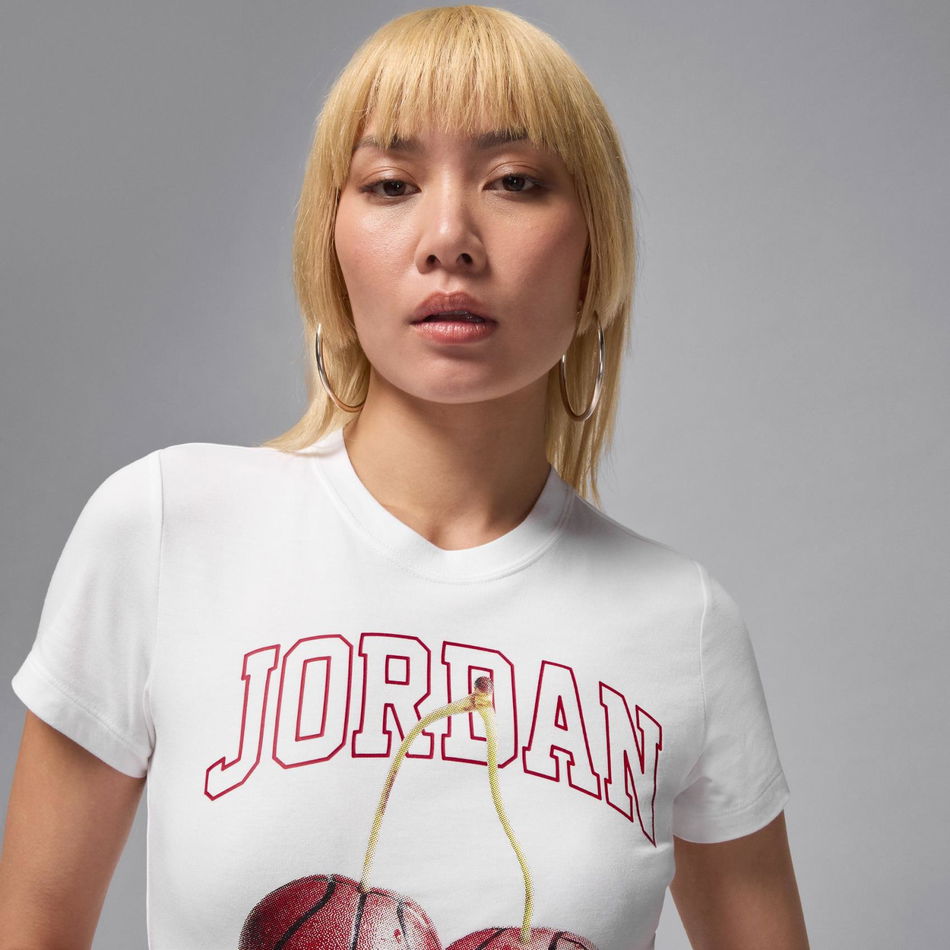 Jordan Brooklyn SS TMID GFX Tee Kadın Tişört