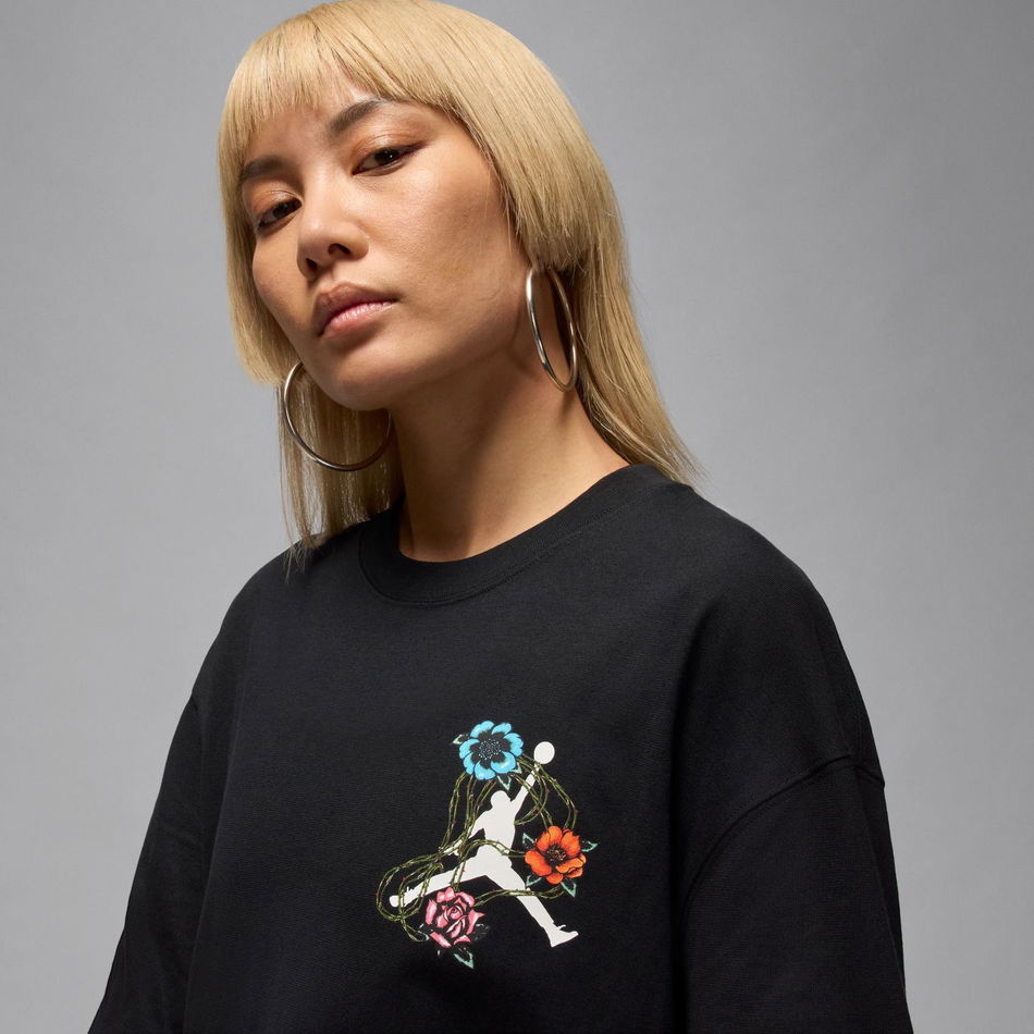Jordan Flight SS OS GFX Tee Kadın Tişört