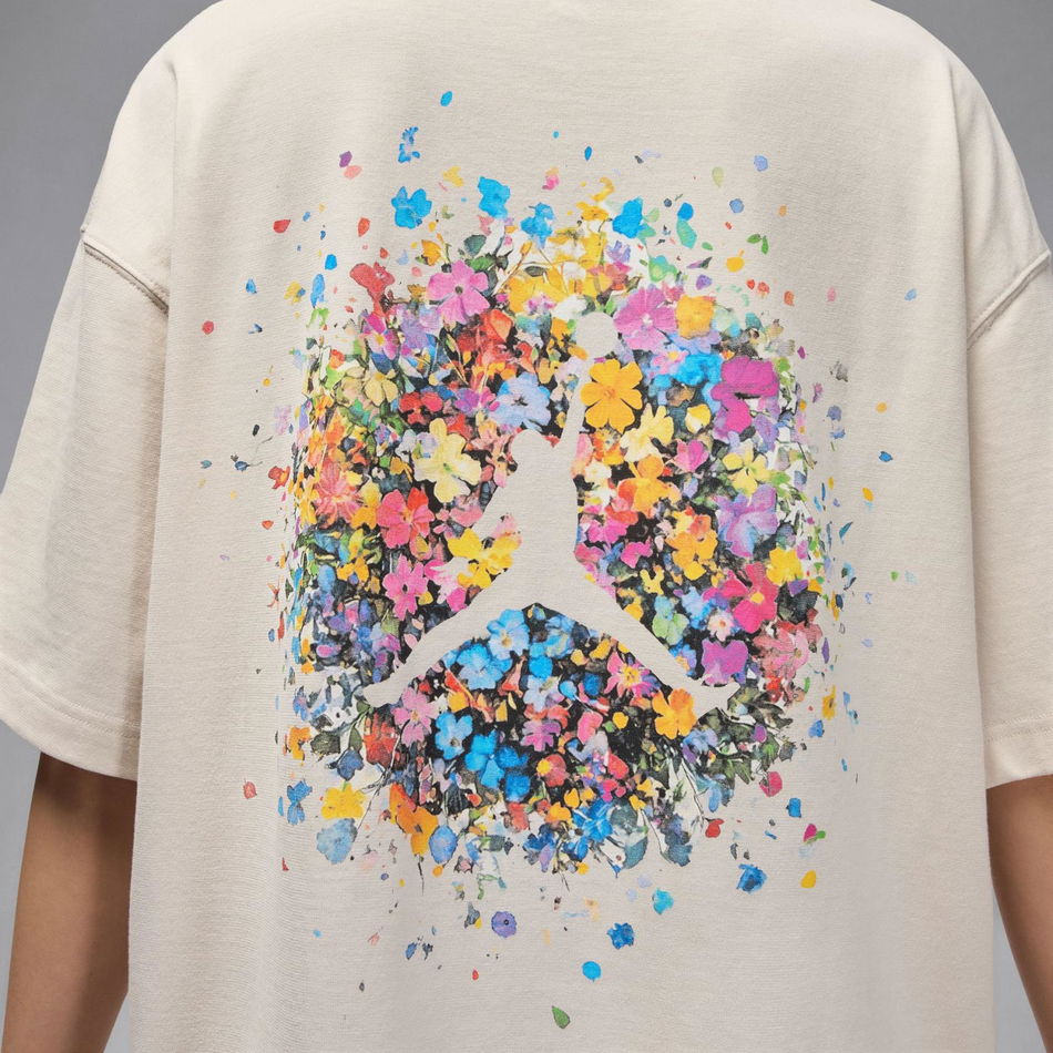 Jordan Flight SS OS GFX Tee Kadın Tişört