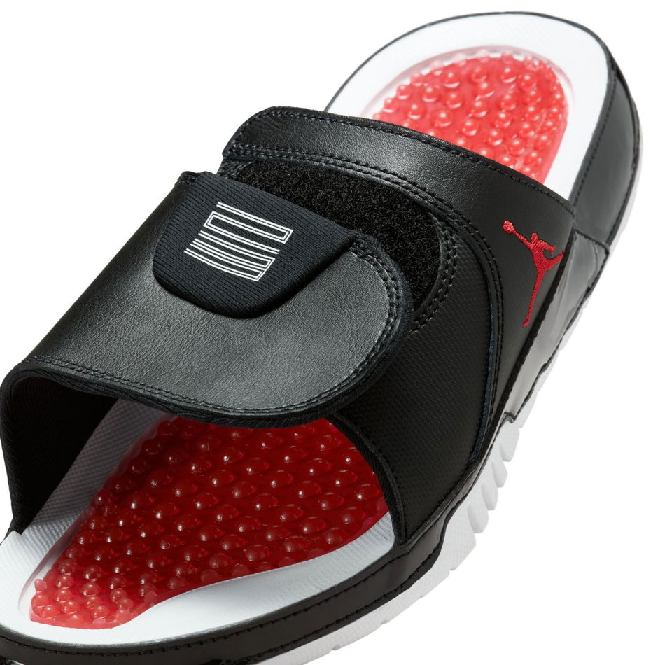 Jordan Hydro XI Retro Erkek Siyah Terlik