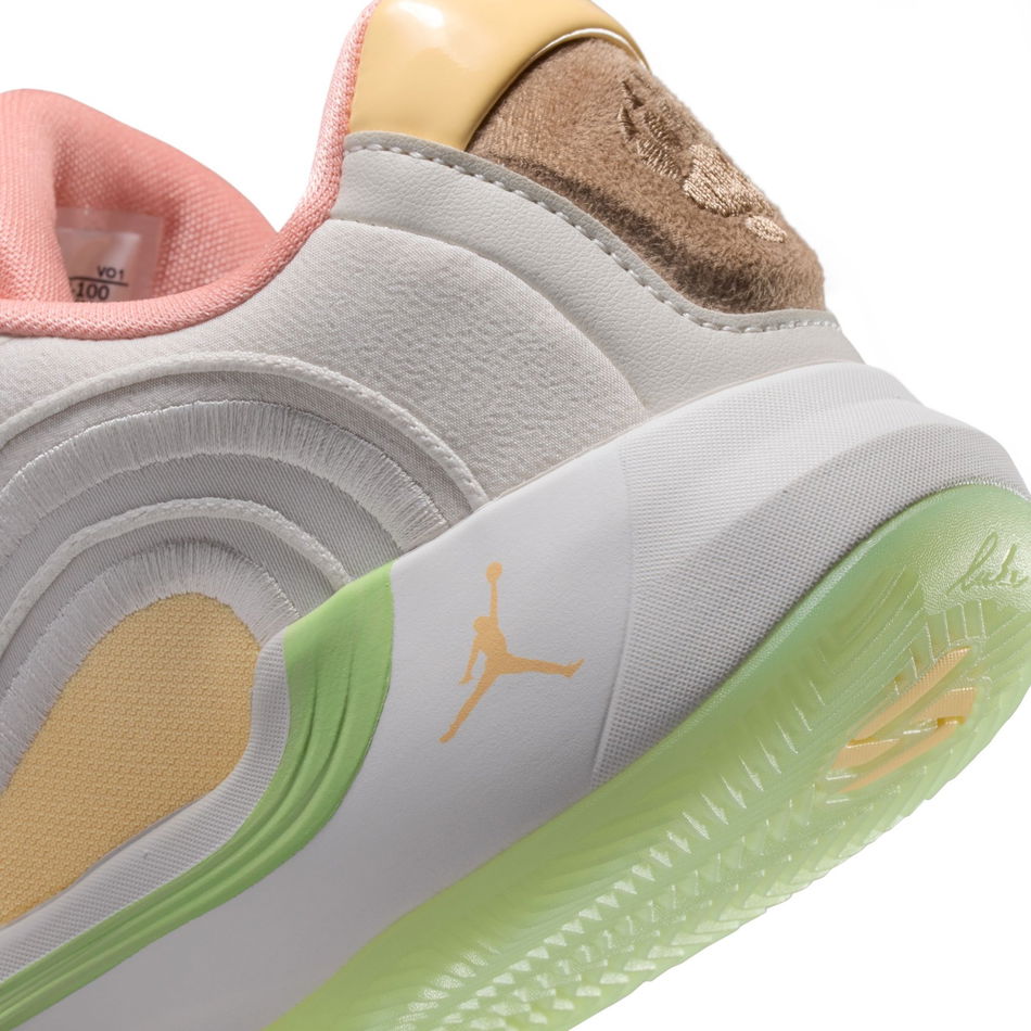 Jordan Luka 4 'Light Orewood and Tangerine' Gs Basketbol Ayakkabısı