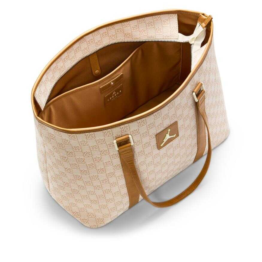 Jordan Monogram 32L El Çantası