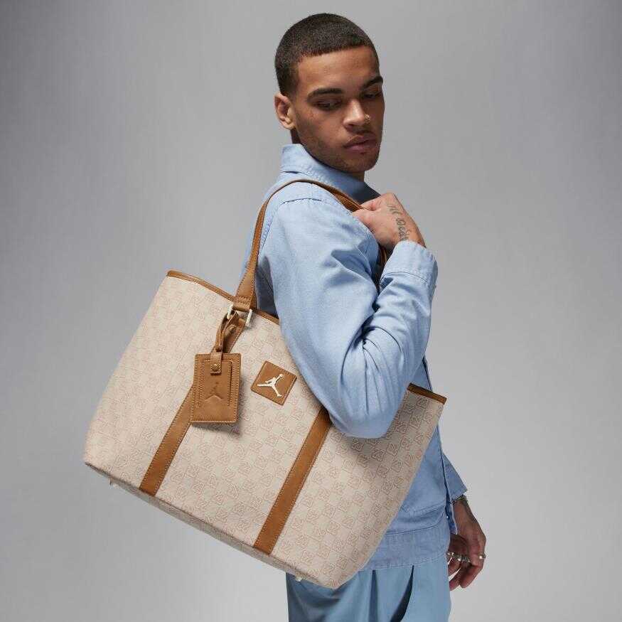 Jordan Monogram 32L El Çantası