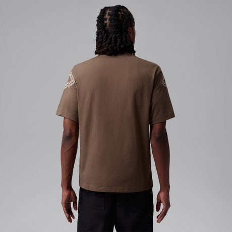 JORDAN - Jordan New Stretch Gfx Ss Crew Erkek Kahverengi Tişört (1)
