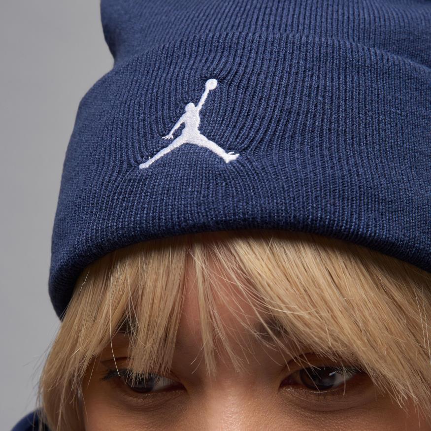 Jordan Peak Beanie Essentials Bere