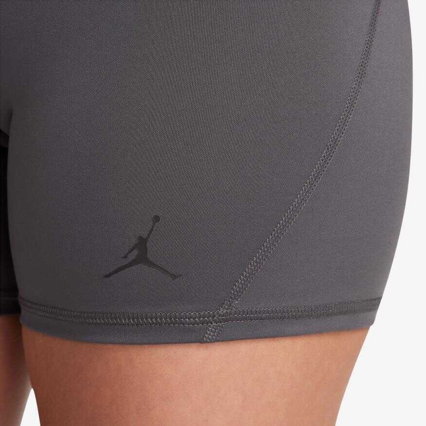 Jordan Sport Legging Short Kadın Şort