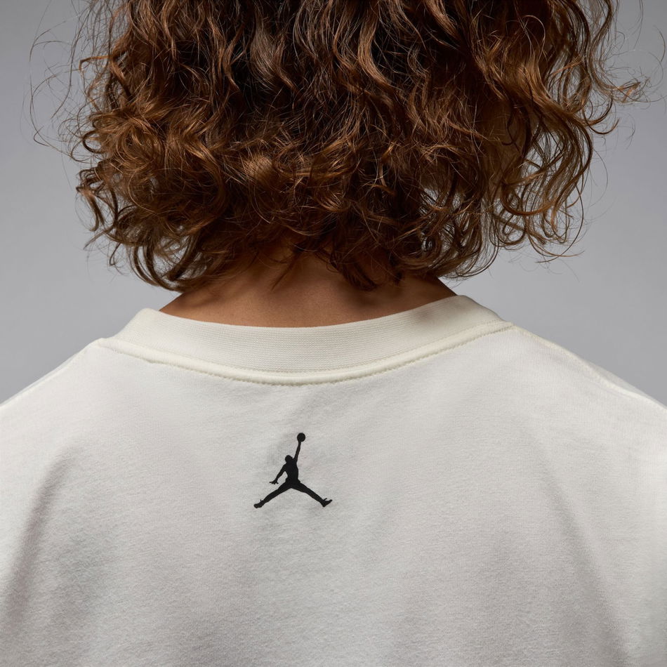 Jordan SS GF GFX Tee MVP Kadın Bej Tişört