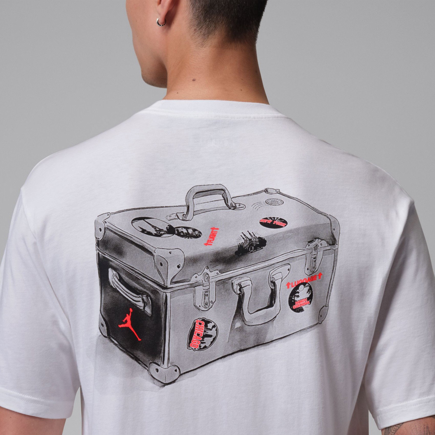 Nike Jordan Travel Gfx Ss Crew Erkek Beyaz Tişört IF3163-100