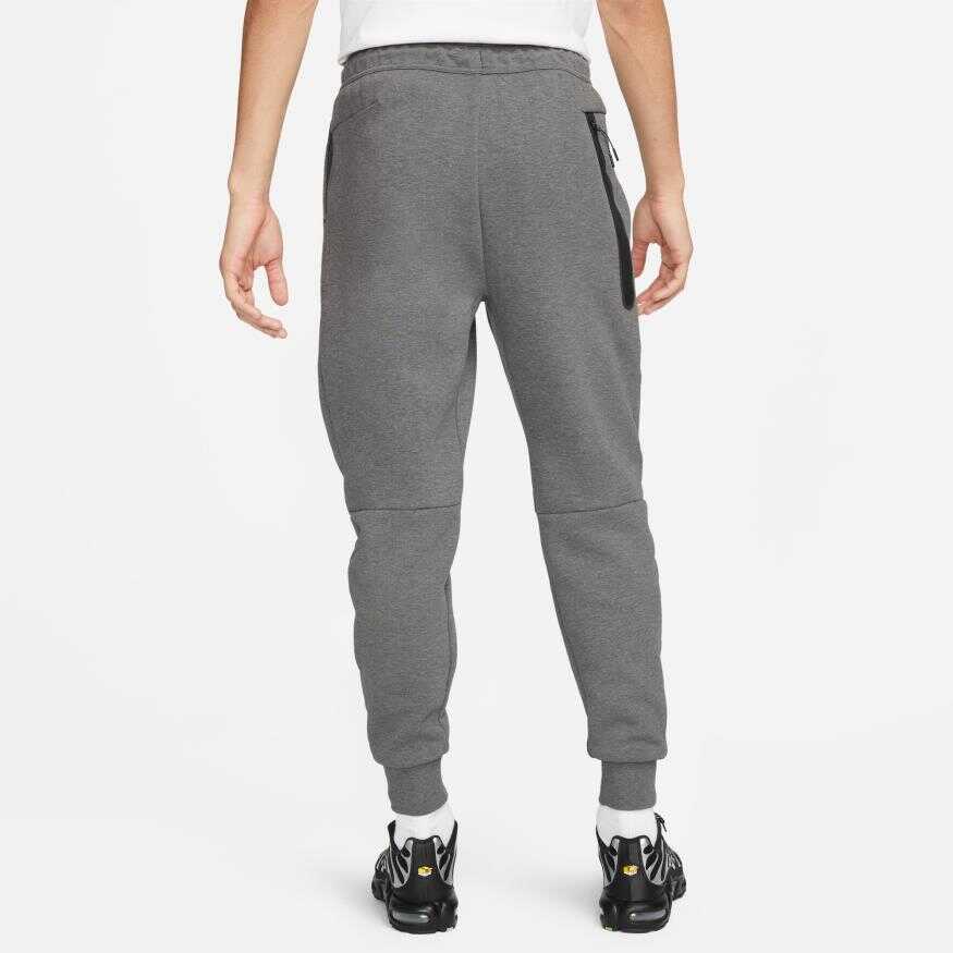 Liverpool FC Tech Fleece Jogger Erkek Eşofman Altı