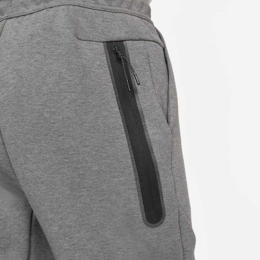 Liverpool FC Tech Fleece Jogger Erkek Eşofman Altı