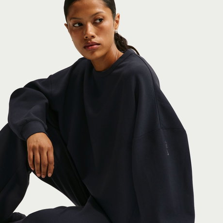 NIKE - 24.7 ImpossiblySoft Dri-FIT Crew Kadın Siyah Sweatshirt