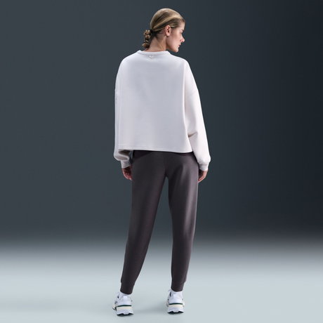 NIKE - 24.7 ImpossiblySoft Dri-FIT MR Jogger Soft Kadın Eşofman Altı (1)