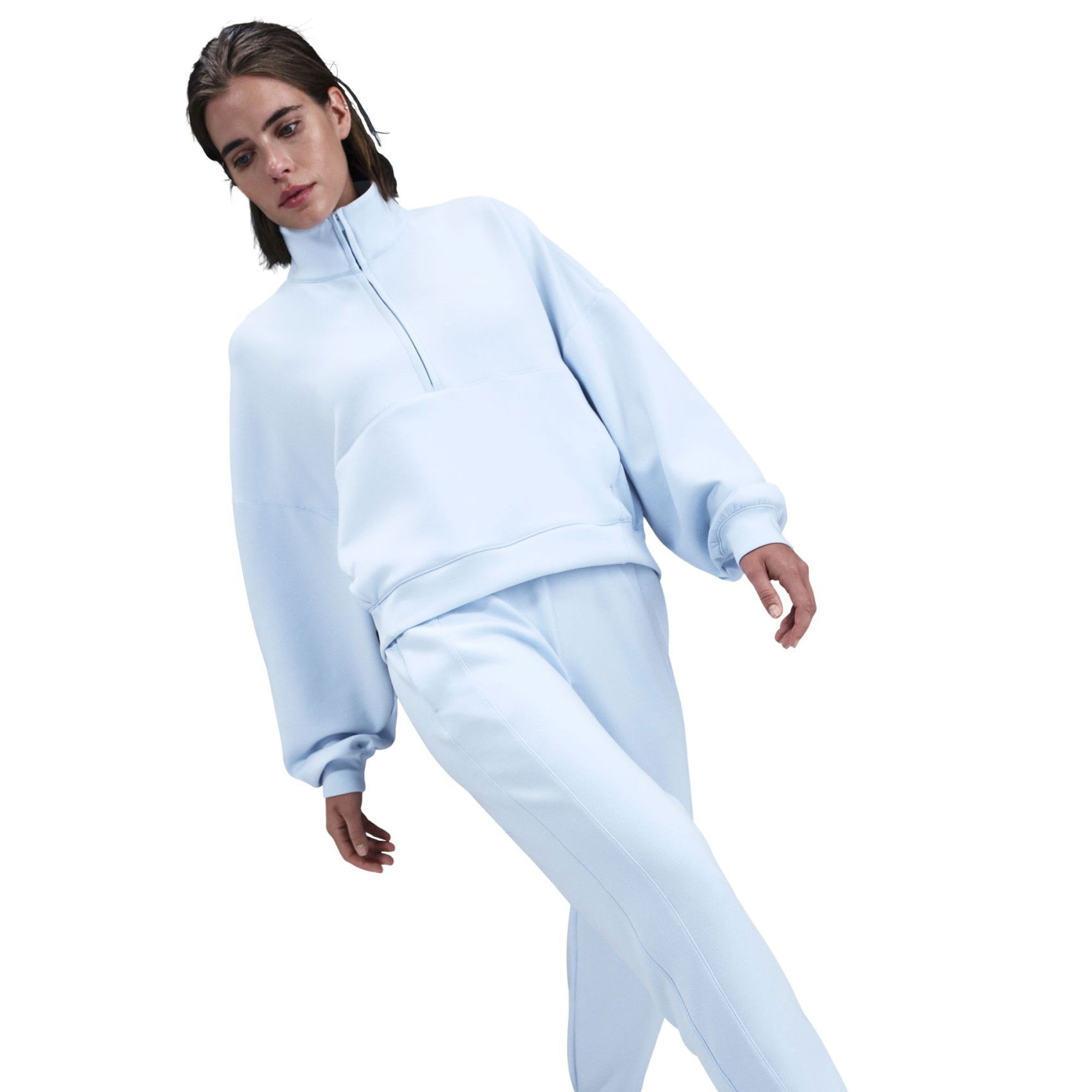 Nike 24.7 ImpossiblySoft Dri-FIT MR Jogger Soft Kadın Eşofman Altı