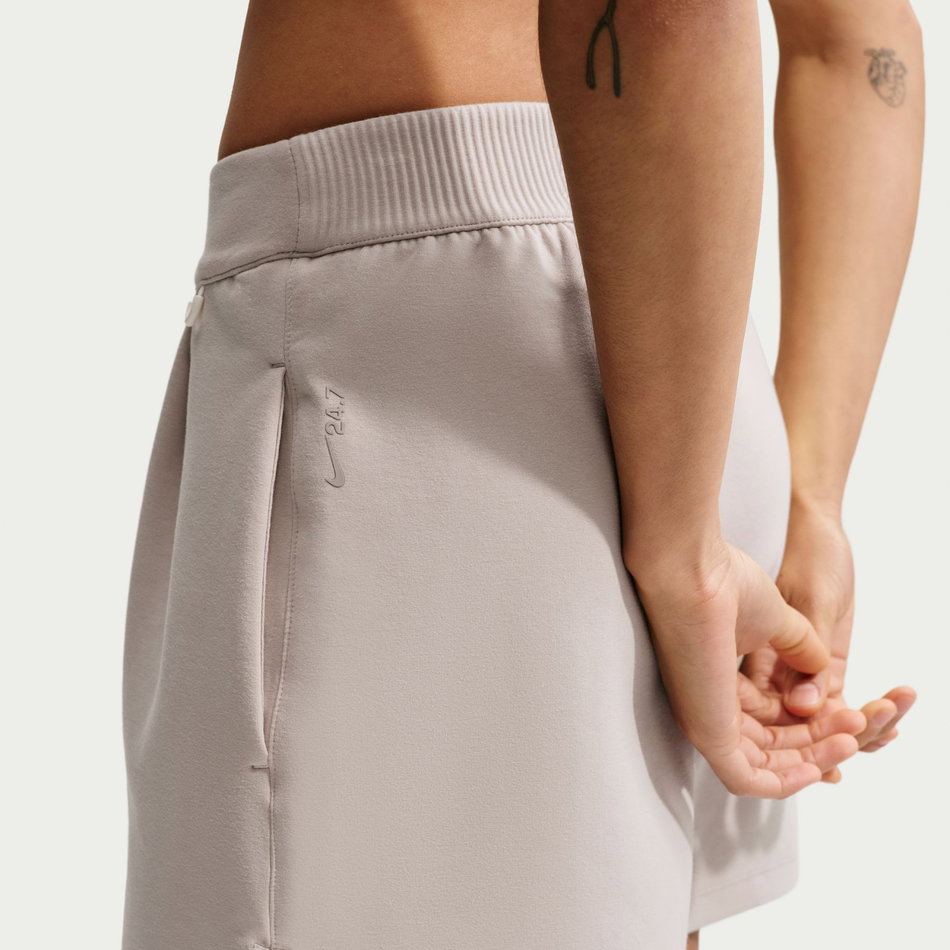 24.7 ImpossiblySoft Dri-FIT Soft Knit Short Kadın Şort