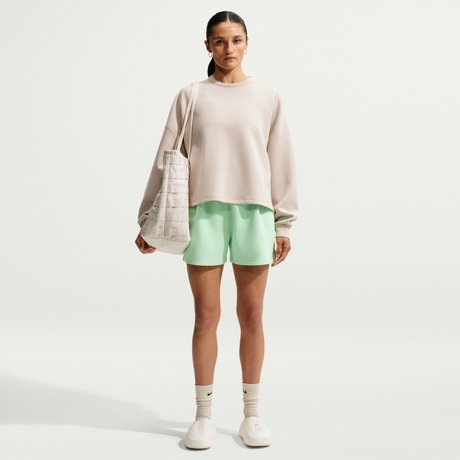 NIKE - 24.7 ImpossiblySoft Dri-FIT Soft Knit Short Kadın Yeşil Şort