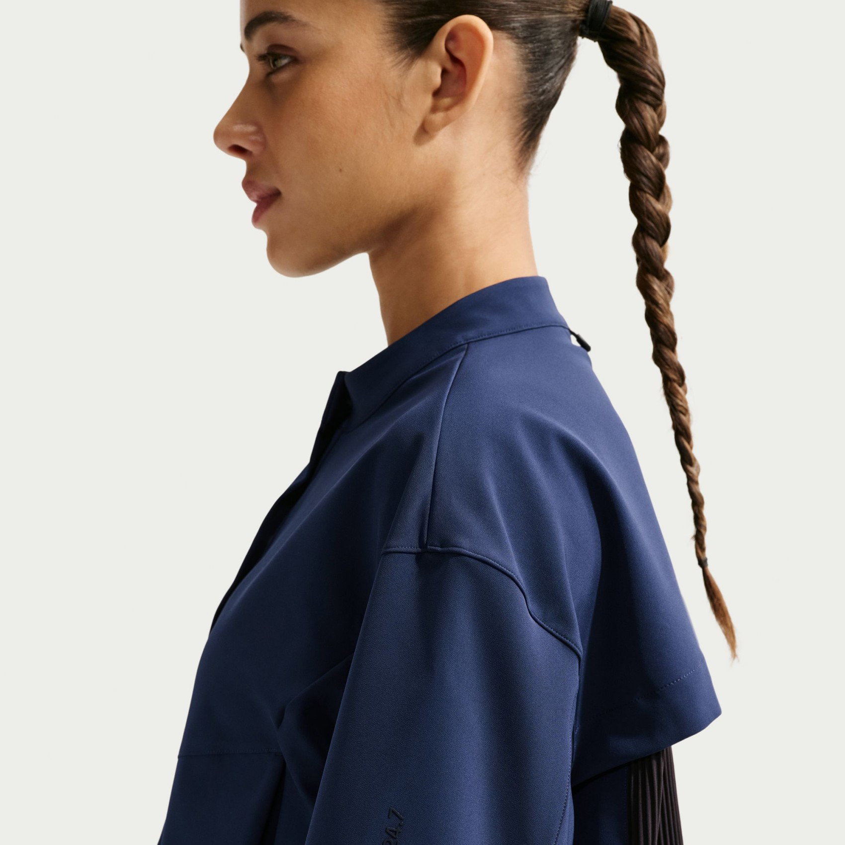 Nike 24.7 ImpossiblySoft Dri-FIT Woven Crop Jacket Kadın Ceket