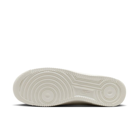 NIKE - Air Force 1 '07 Erkek Beyaz Sneaker Ayakkabı (1)