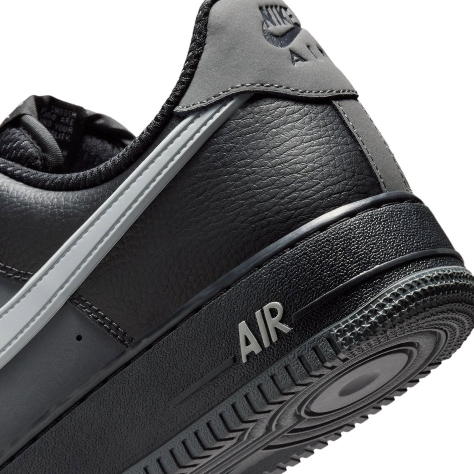 Air Force 1 '07 Lv8 Erkek Siyah Sneaker Ayakkabı