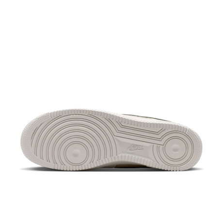 NIKE - Air Force 1 '07 Lv8 Erkek Sneaker Ayakkabı (1)