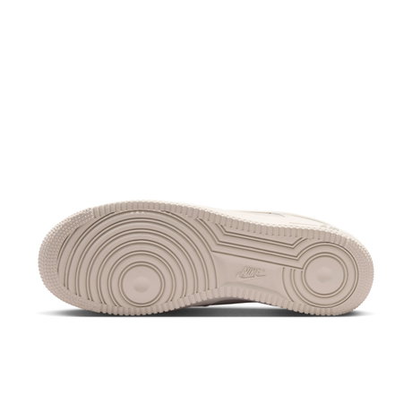 NIKE - Air Force 1 '07 Lv8 Erkek Sneaker Ayakkabı (1)