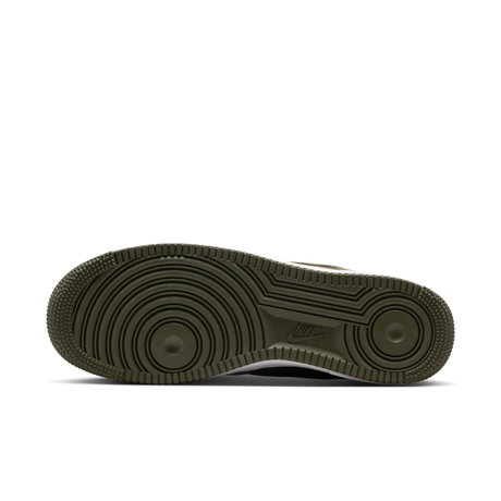 NIKE - Air Force 1 '07 LV8 Erkek Yeşil Sneaker Ayakkabı (1)