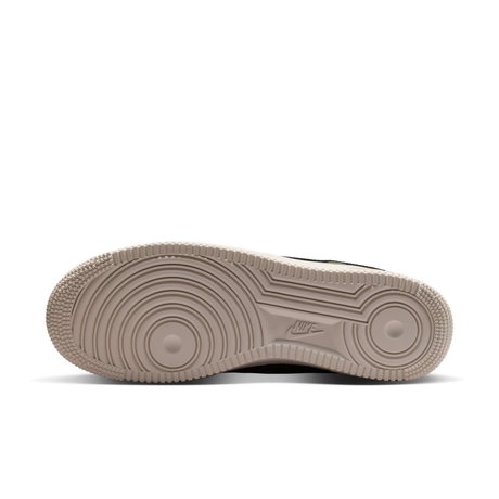 NIKE - Air Force 1 '07 Lv8 Sport Erkek Yeşil Sneaker Ayakkabı (1)