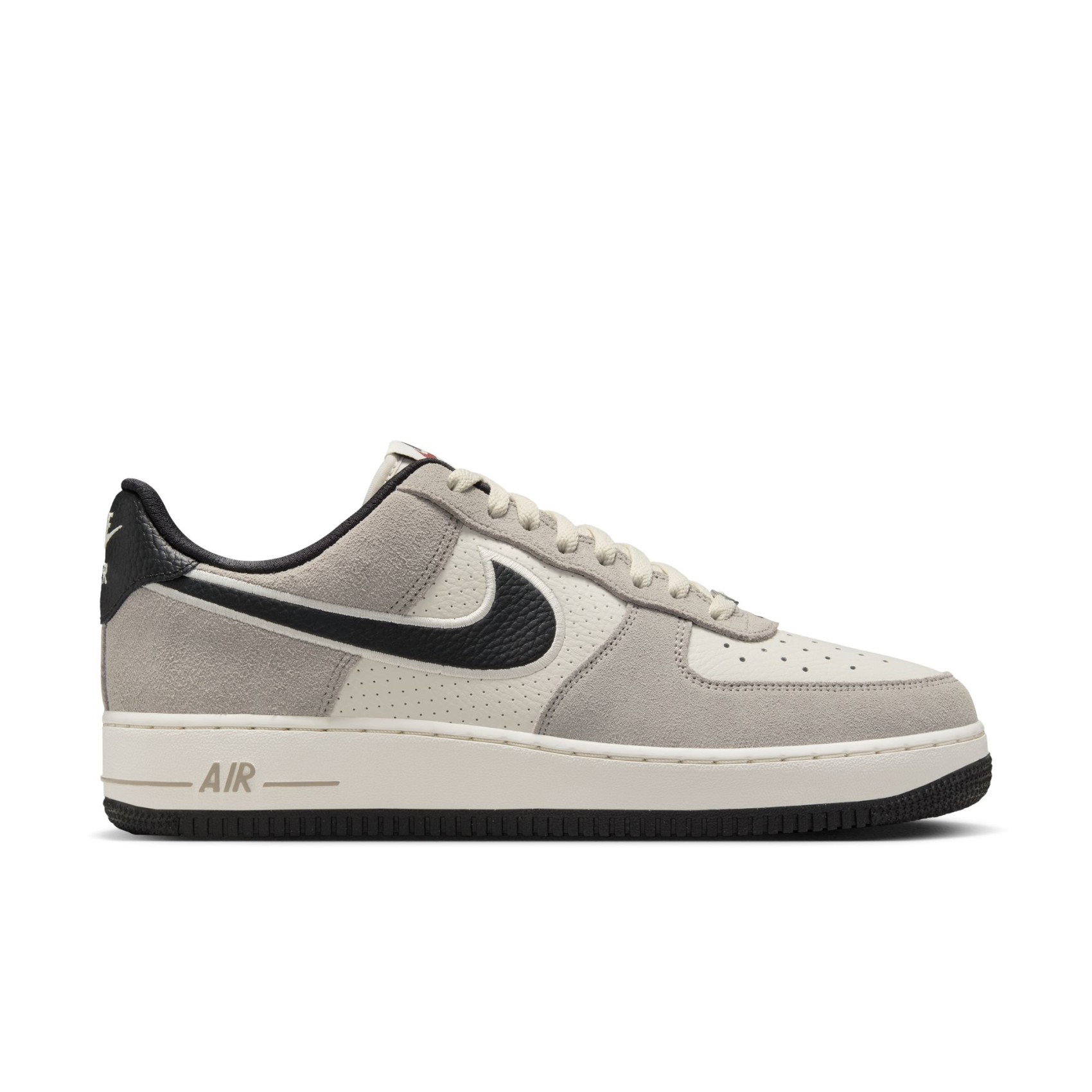 Nike Nike Air Force 1 IO2077 LV8